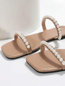 女士新款夏季平底涼鞋,時尚百搭珍珠裝飾海灘度假涼鞋 - 杏色 - 查看 5