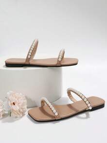 女士新款夏季平底涼鞋,時尚百搭珍珠裝飾海灘度假涼鞋 - 杏色 - 查看 3