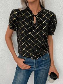 SHEIN Frenchy Của phụ nữ Cà vạt Lá sen tỉa Vàng Kẻ sọc Áo sơ mi - màu đen - Xem 1