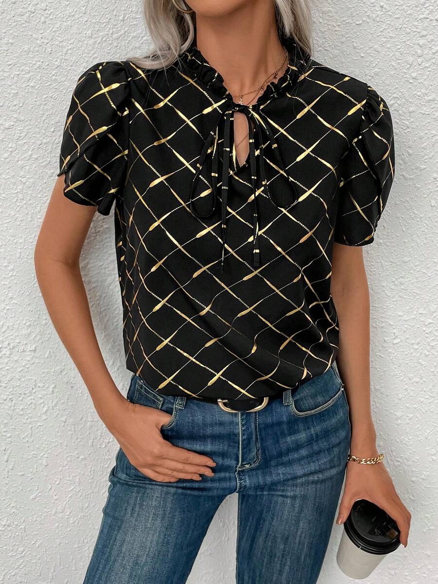 SHEIN Frenchy Của phụ nữ Cà vạt Lá sen tỉa Vàng Kẻ sọc Áo sơ mi - màu đen - Xem 1