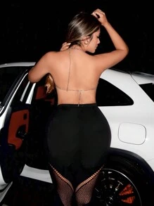 SHEIN SXY Valentine's Day Moda Mujeres Hermosas Top De Halter Ajustable Sin Tirantes Sin Espalda Corto Ajustado Con Cuello Profundo, Sexy Para La Noche En El Club Con Borla De Metal