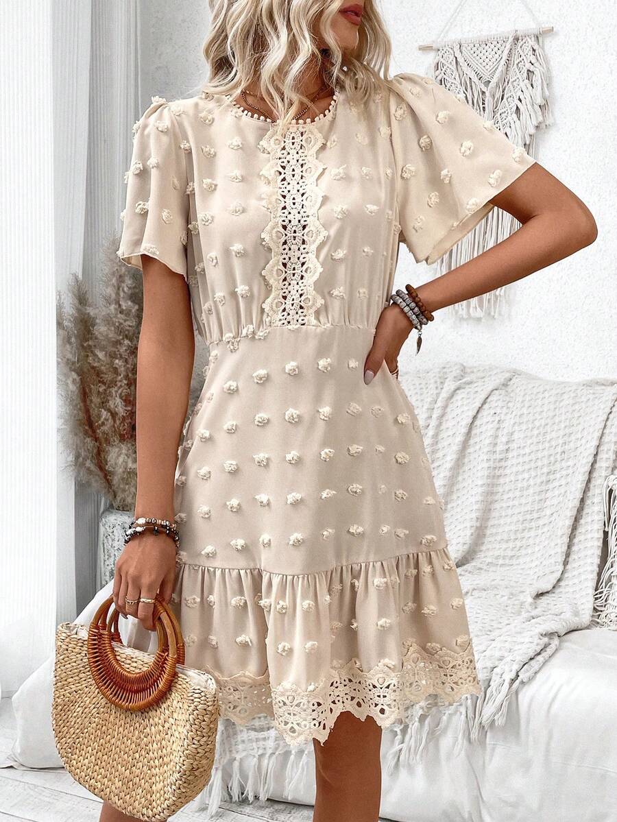 SHEIN VCAY Ren Vá lại Đầm Với Pom Pom Chi tiết - Màu be - Xem 1