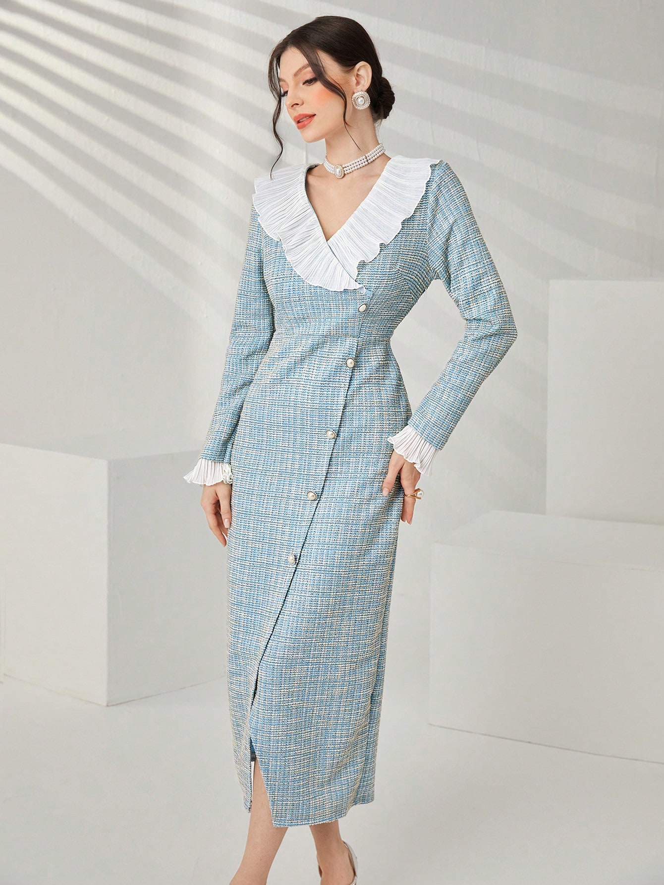 Modelyn فستان سهرة طويل أنيق له تفصيلات من الدانتي...