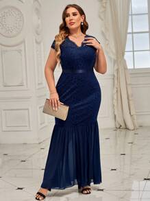 MIUSOL Plus Mermaid Hem Lace Bridesmaid Formal Dress - Navy Blue - View 4