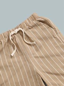 SHEIN Young Boy Patched Pocket Shirt & Vertical Striped Drawstring Waist Shorts