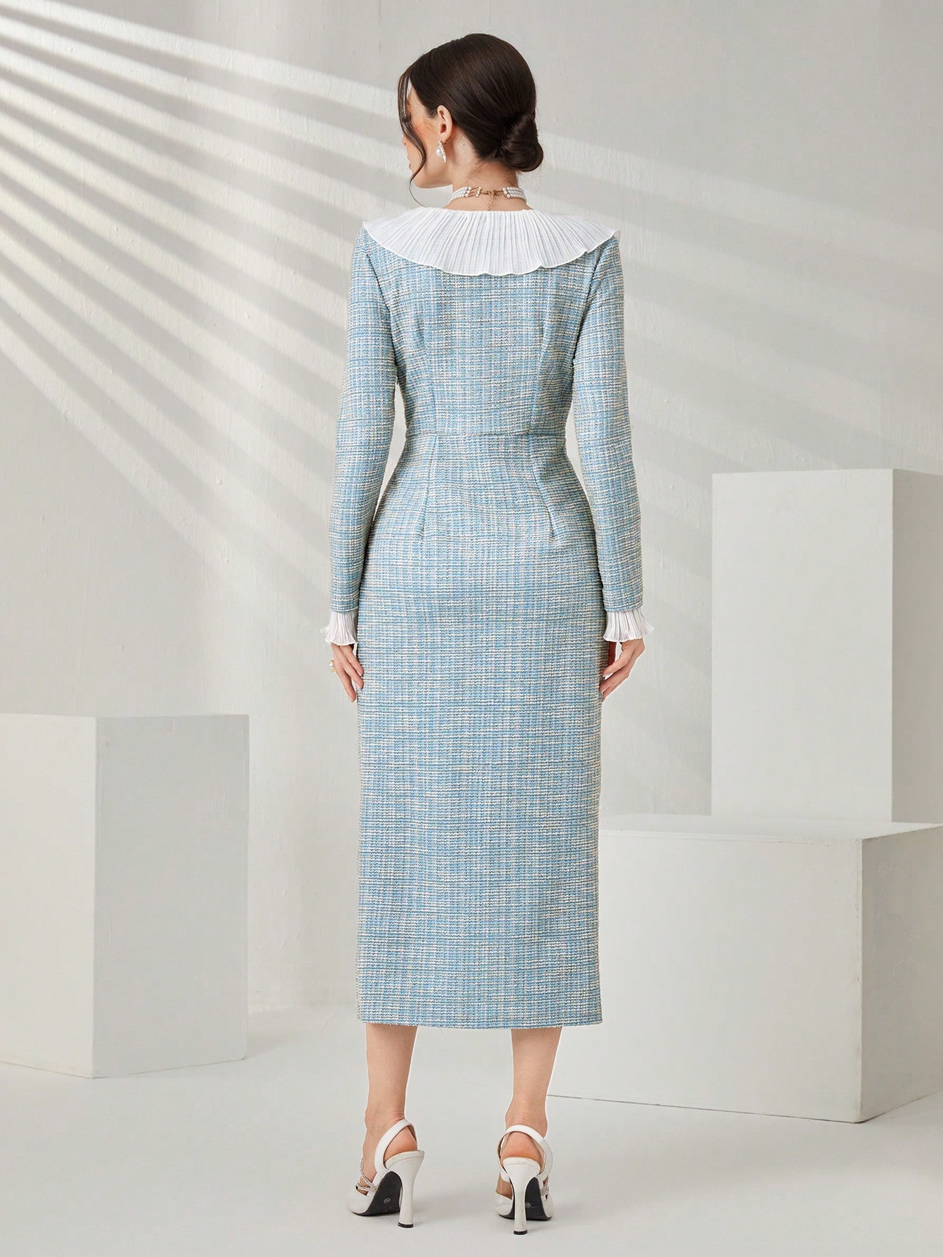 Modelyn فستان سهرة طويل أنيق له تفصيلات من الدانتي...