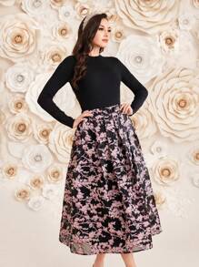 Modelyn Women's Slim Fit T-Shirt And Printed Skirt Two Pieces Set 2 Pieces Set - Multicolor - View 6