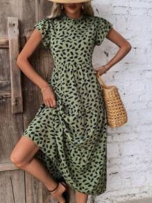 SHEIN LUNE 帶有荷葉邊的全印花裙子 - 軍綠色 - 查看 1