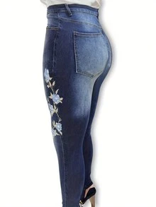 Plus Size Floral Embroidery Slim Fit Jeans, Spring/Summer/Fall, Fashion Personalized