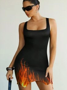 SHEIN ICON 火焰印花不對稱裙擺緊身連衣裙 - 黑色 - 查看 1