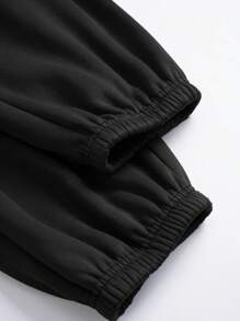 SHEIN LUNE 2pcs/Set Cool Hooded Long Sleeve Fleece Sweatshirt And Long Sports Pants With Gradient Cartoon Animal & Text Print - Black - View 4