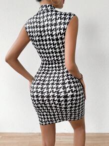 Chiquease Random Houndstooth Pattern Stand Collar Dress - Black and White - View 2