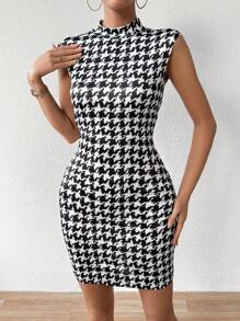 Chiquease Random Houndstooth Pattern Stand Collar Dress - Black and White - View 6