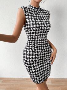 Chiquease Random Houndstooth Pattern Stand Collar Dress - Black and White - View 4