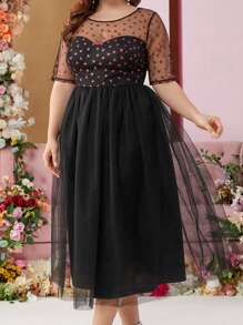 SHEIN Belle Vestido de tutú de princesa de graduación de cóctel de fiesta de San Valentín para mujeres de talla grande en tejido brillante con empalme de malla negra y corazones rojos