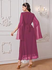 Al Najma 阿拉伯風格刺繡披肩袖禮服 - 玫紅色 - 查看 2