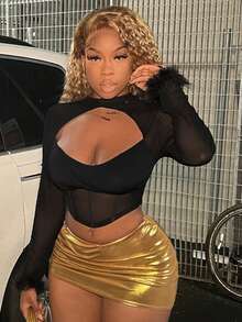 Slaydiva 情人節毛茸茸袖口裝飾透視網空露脐短t恤,深v領,黑色() - 黑色 - 查看 3