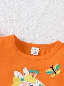 SHEIN Fashionable And Elegant Baby Girls' Cap Sleeve Top With Deer Applique And Flower Print Shorts Set - Orange - View 5