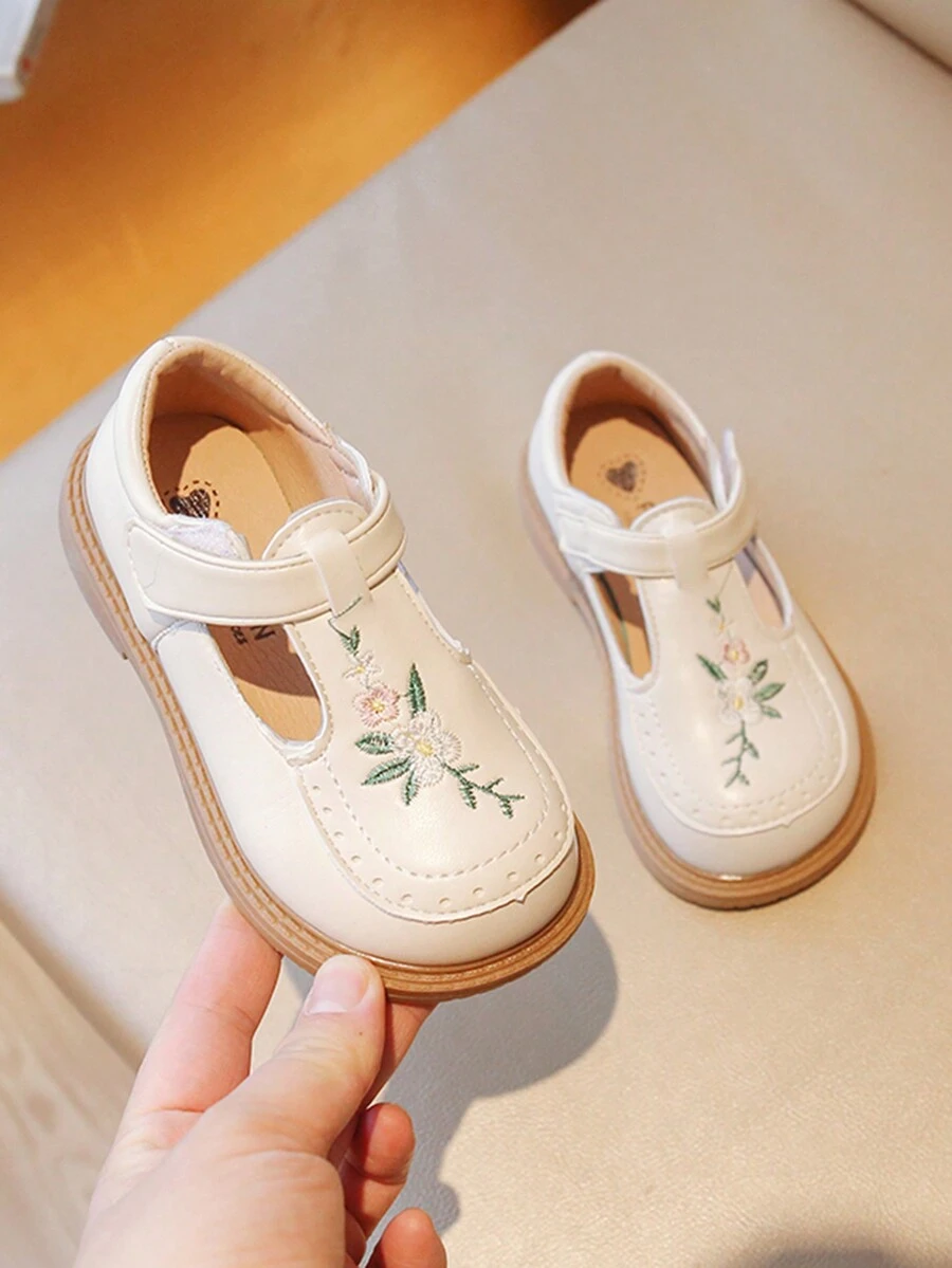 Girls' Comfortable And Lightweight Flat Shoes With Floral Pattern And Strap For Spring And Autumn - Beige - View 1