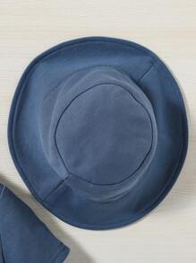 SHEIN 男嬰男女通用嬰兒字母印花圓領襯衫、短褲和帽子套裝 - 墨綠色 - 查看 6