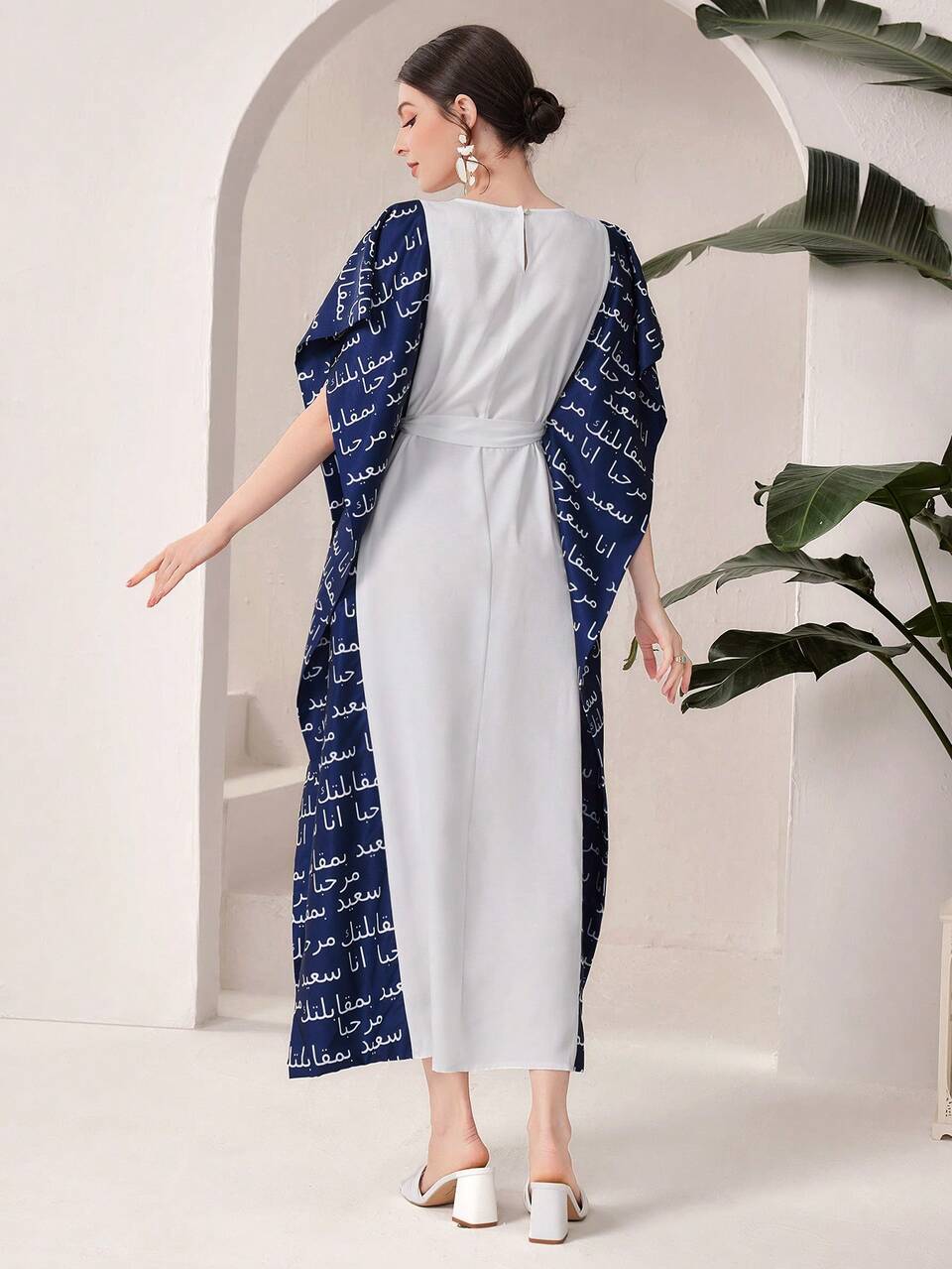 Letter Print Knot Design Round Neck Kaftan