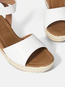 Styleloop Women's White Cross Strap Wedge Sandals With Thick Platform Sole - White - View 4