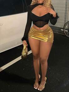 Slaydiva 情人節毛茸茸袖口裝飾透視網空露脐短t恤,深v領,黑色() - 黑色 - 查看 4