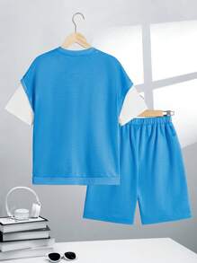 SHEIN Cậu bé Tween Giải trí In thư 2 trong1 Ngắn tay Áo thun Với Khối màu Thiết kế Và Quần short Dệt kim Hai chiếc Bộ - Màu xanh lam - Xem 9