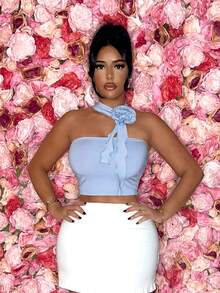 SHEIN SXY 情人节不对称花卉印花挂脖上衣 - 淺藍色 - 查看 5