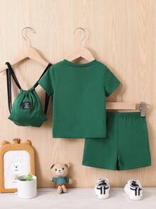 嬰兒男童字母印花t恤和短褲套裝