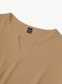 Manfinity Homme Men'S Short-Sleeve V-Neck Slit T-Shirt - Khaki - View 3