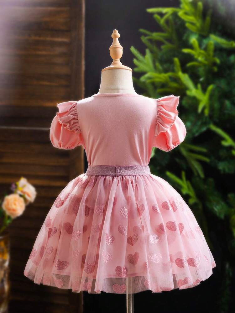 Young Girls' Puff Sleeve Heart Sequin Patch Tee With Heart Pattern Mesh Skirt Set