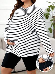 SHEIN Set Di 2 Pezzi Top A Collo Rotondo Ol Loose Fit A Righe Taglia Grande Per Maternità E Pantaloncini A Vita Regolabile Uniti Monocromatici - Bianco e nero - Visualizzare 1