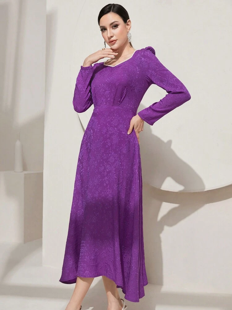 Women'S Sweetheart Neckline Long Sleeve Dress