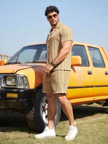 Manfinity RSRT 2pcs/Set Men'S Vertical Stripe Shirt And Shorts - Khaki - View 5