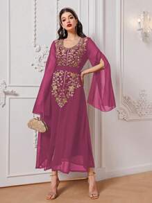 Al Najma 阿拉伯風格刺繡披肩袖禮服 - 玫紅色 - 查看 3