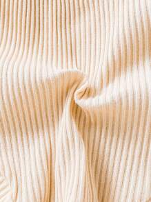 SHEIN Vintaside Kids 2入組寶寶女孩復古優雅可愛有趣的雛菊刺繡編織肩帶背心和短褲服裝，適用於春夏戶外活動