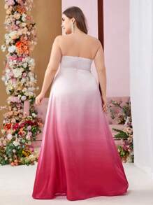 SHEIN Belle 大尺碼漸變褶皺胸無肩帶伴娘禮服 - 彩色 - 查看 4