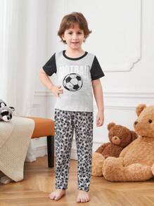 Conjunto de 2 piezas de ropa de estar en casa con camiseta de manga corta y pantalones estampados con diseño de fútbol para niño pequeño