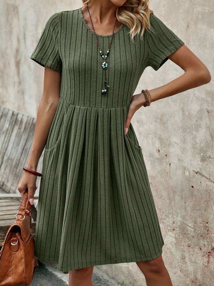 Women's Round-Neck Short-Sleeve Military Green Mid-Length Dress For The Summer
