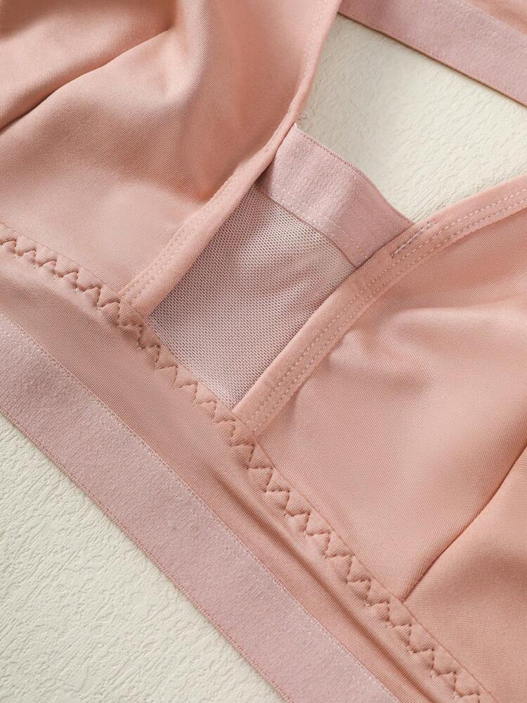 Plus Size Casual Apricot Mesh Insert Medium Stretch Bra