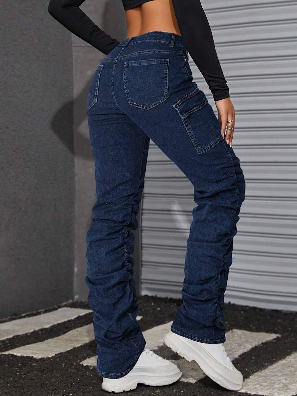 Low-waist Pleated Cargo Denim Jeans