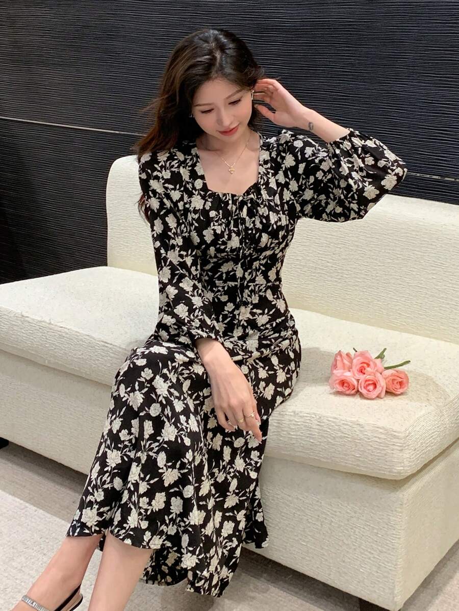 DAZY Đầm tay phồng in hoa cho nữ, đầm dài tay mùa thu, trang phục đi nghỉ mát cho nữ. - màu đen - Xem 1