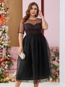 SHEIN Belle Vestido de tutú de princesa de graduación de cóctel de fiesta de San Valentín para mujeres de talla grande en tejido brillante con empalme de malla negra y corazones rojos