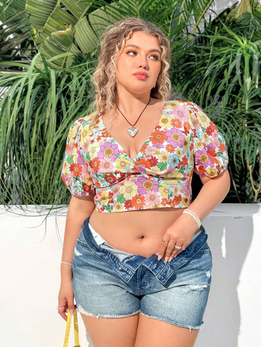 Dreamara Plus Size Women's Floral Short Puff Sleeve Blouse - Multicolor - View 1