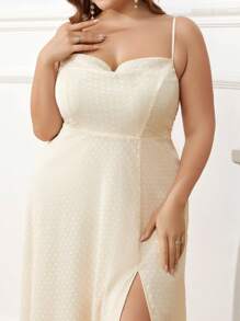 SHEIN Belle Kích thước lớn Thanh lịch Dây đeo Mì Ý  Áo cổ bò Dệt Xu hướng: Cắt giảm Hoa Cái nĩa cao A-line Váy phù dâu - Màu vàng - Xem 2
