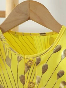 Baby Boy Simple Set Of Embossed T-Shirt And Capri Pants - Yellow - View 6