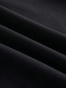 SHEIN 女性肖像少女休闲卡通图案短袖T恤，棉混纺，适合夏季穿着 - 黑色 - 查看 4