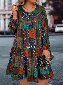 EMERY ROSE Talla grande Vestido smock con estampado de retazo bajo con fruncido - Multicolor - Ver 1
