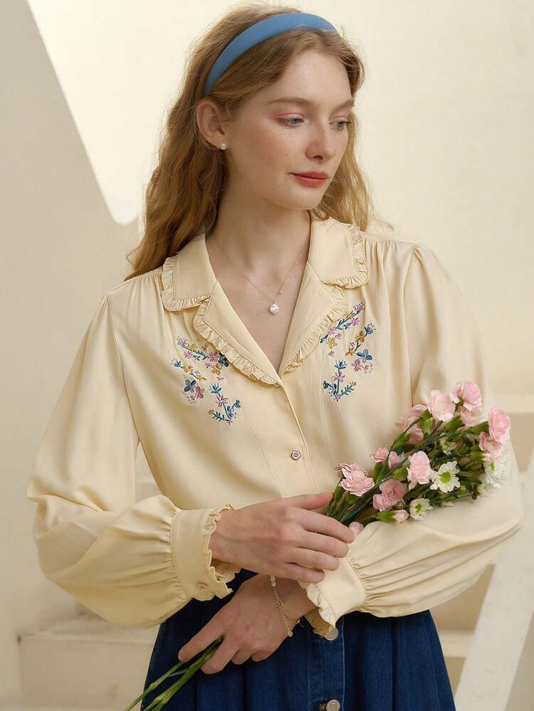 Simple Retro Camisa Viscose Bordada Com Botões Feminina Manga Longa Bufante Decorada Com Babados Florais E Bordados - Amarelo - Visão 1